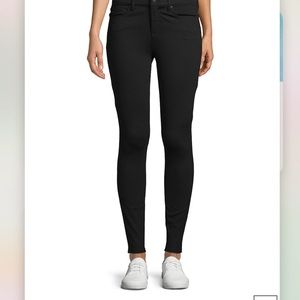 Joe”s Ponte skinny pants